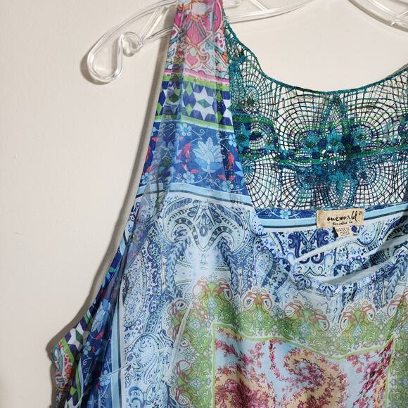 Emerald colorful floral print shark bite hem crochet back blouse woman's size 2X - Picture 5 of 10